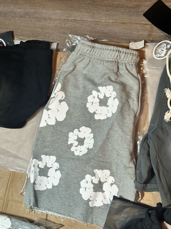 Denim Tears Other - Men's Gray Cargo Shorts with White Floral Print